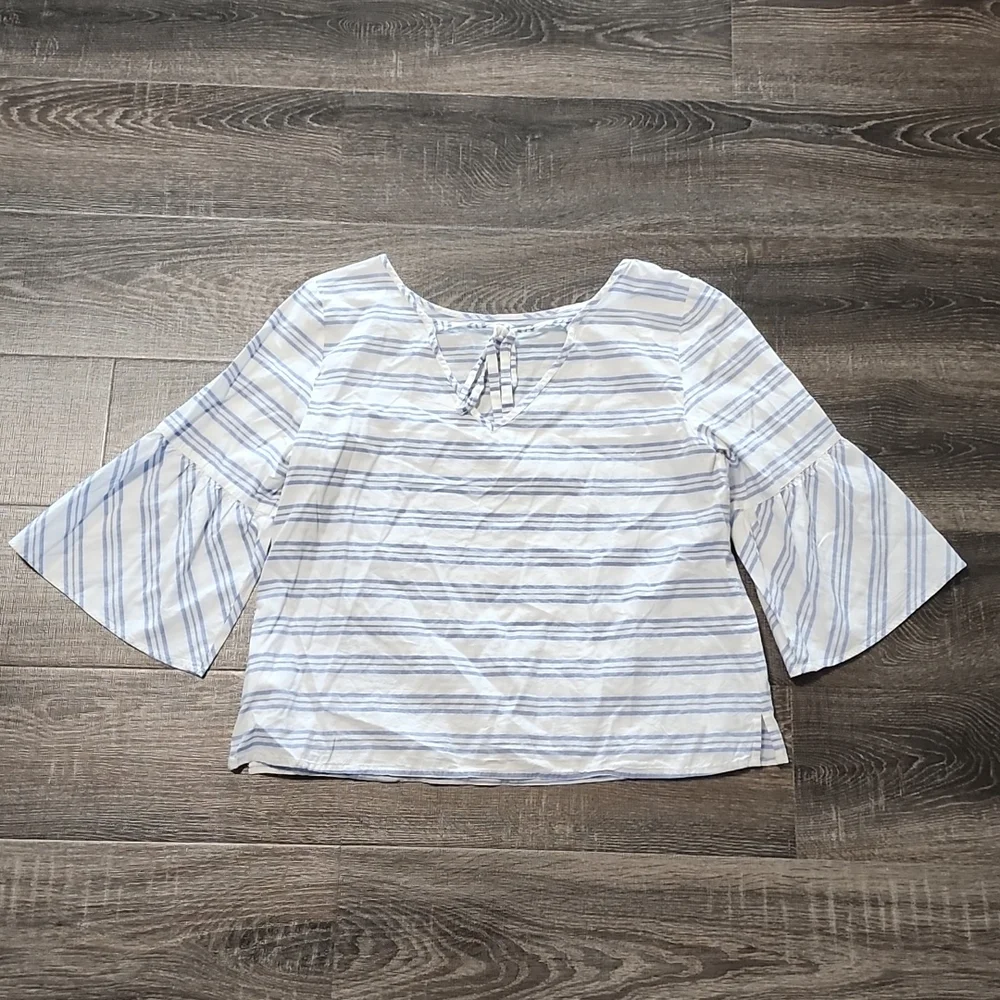 🌷 J.Crew striped, bell sleeve poplin Top 🌷